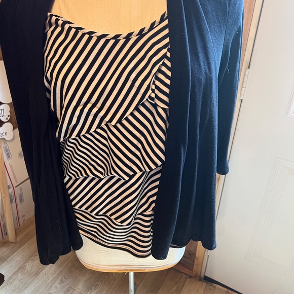 COPY - LADIES WOMENS LARGE BLACK JACKET AND BLACK WHITE STRIPPED BLOUSE ATTACHED - Picture 3 of 7